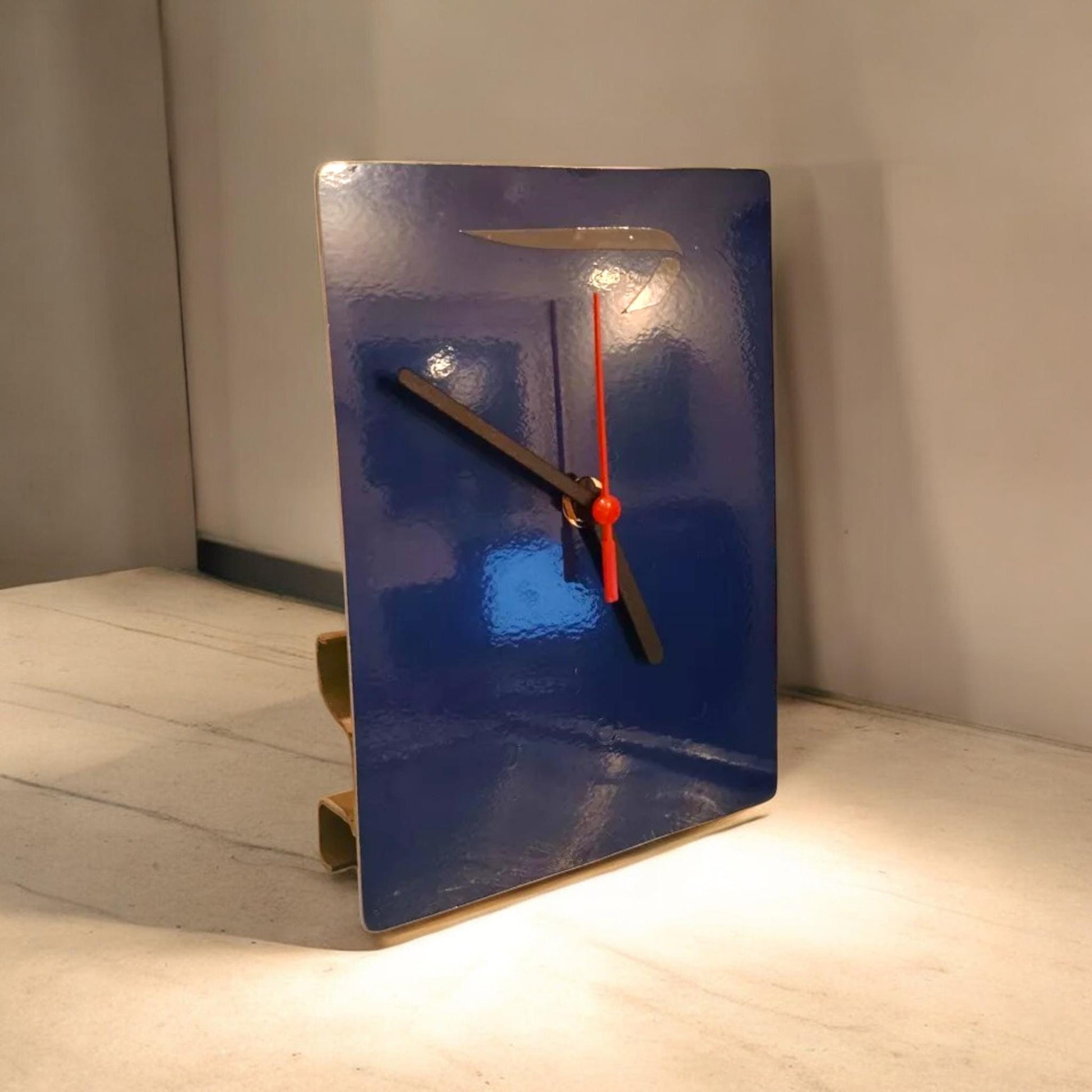 Aircraft Fuselage Clock Boeing 747 British Airways Aviation Gift Industrial Clock Decor