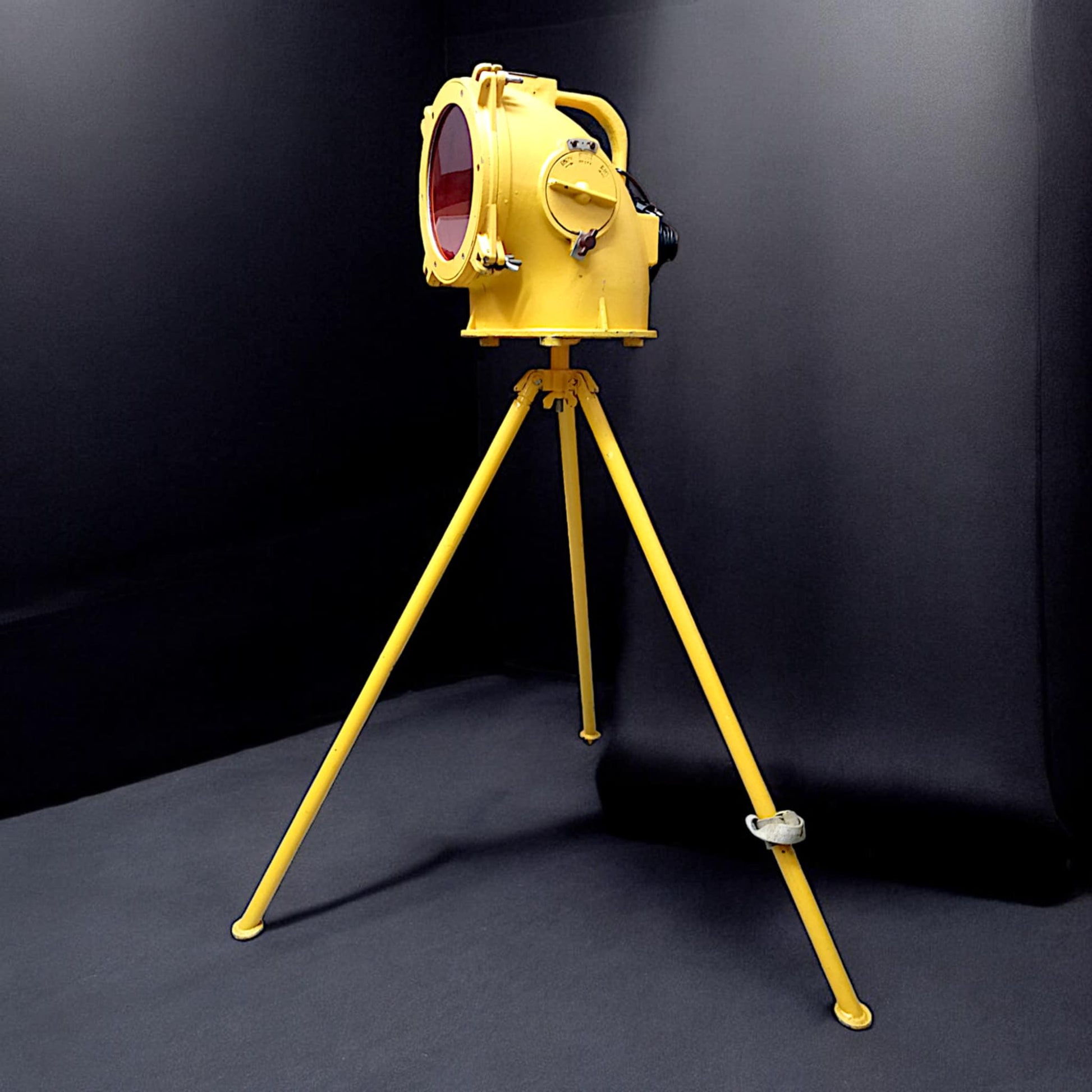 Vintage Soviet Airport Light – Industrial Aviation Lamp, USSR 1960s–70s, Rare Aviation Decor