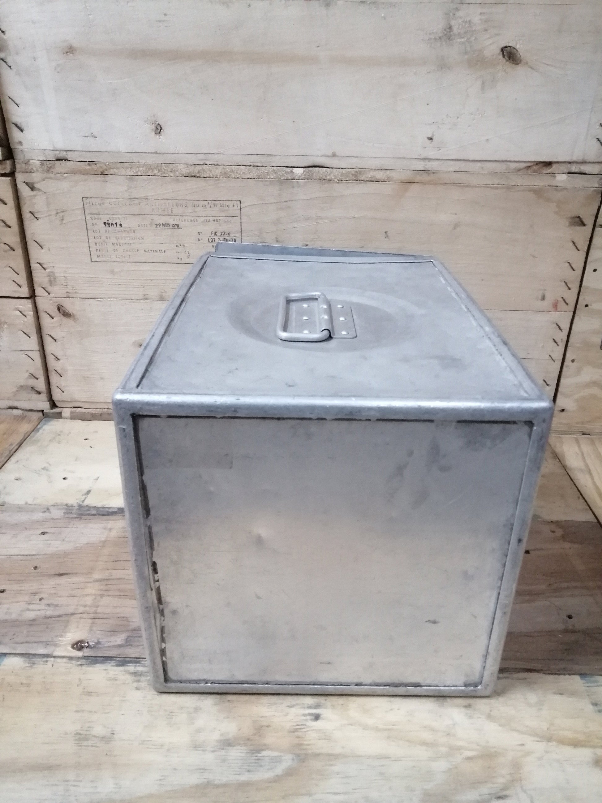 Jet Blue, Original Airline Galley Box, Aircraft Storage Container, Industrial Cabinet included 1 Original JB Alu Drawer