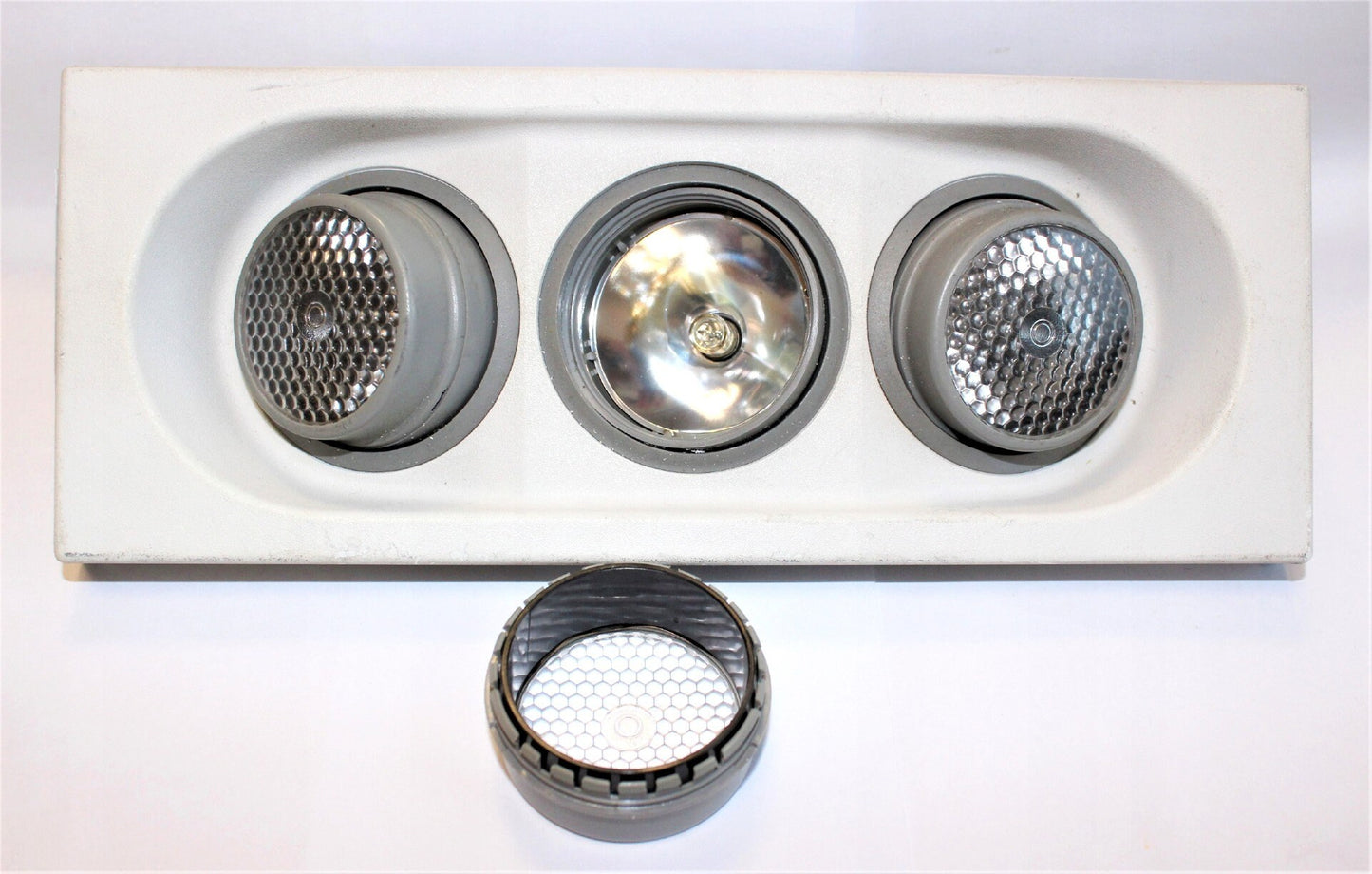 Original Airbus A330/A340 Passenger Service Unit PSU Lamps Lighting Triple Passenger Lighting
