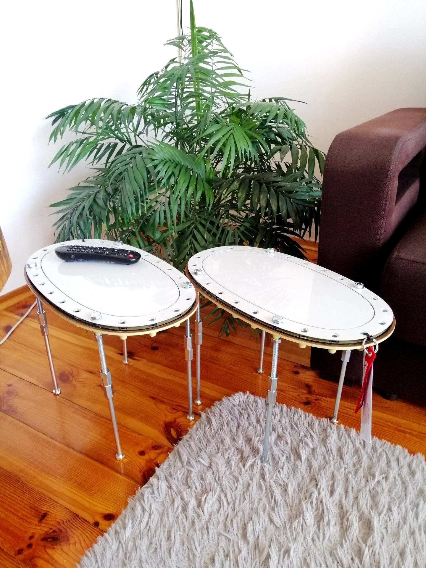 Aviation Side Table, Aircraft Coffee Table, Side Table Made of Boeing 737 Fuel Tank Door Panel - B737 - D-AWBC SAS / Privatair