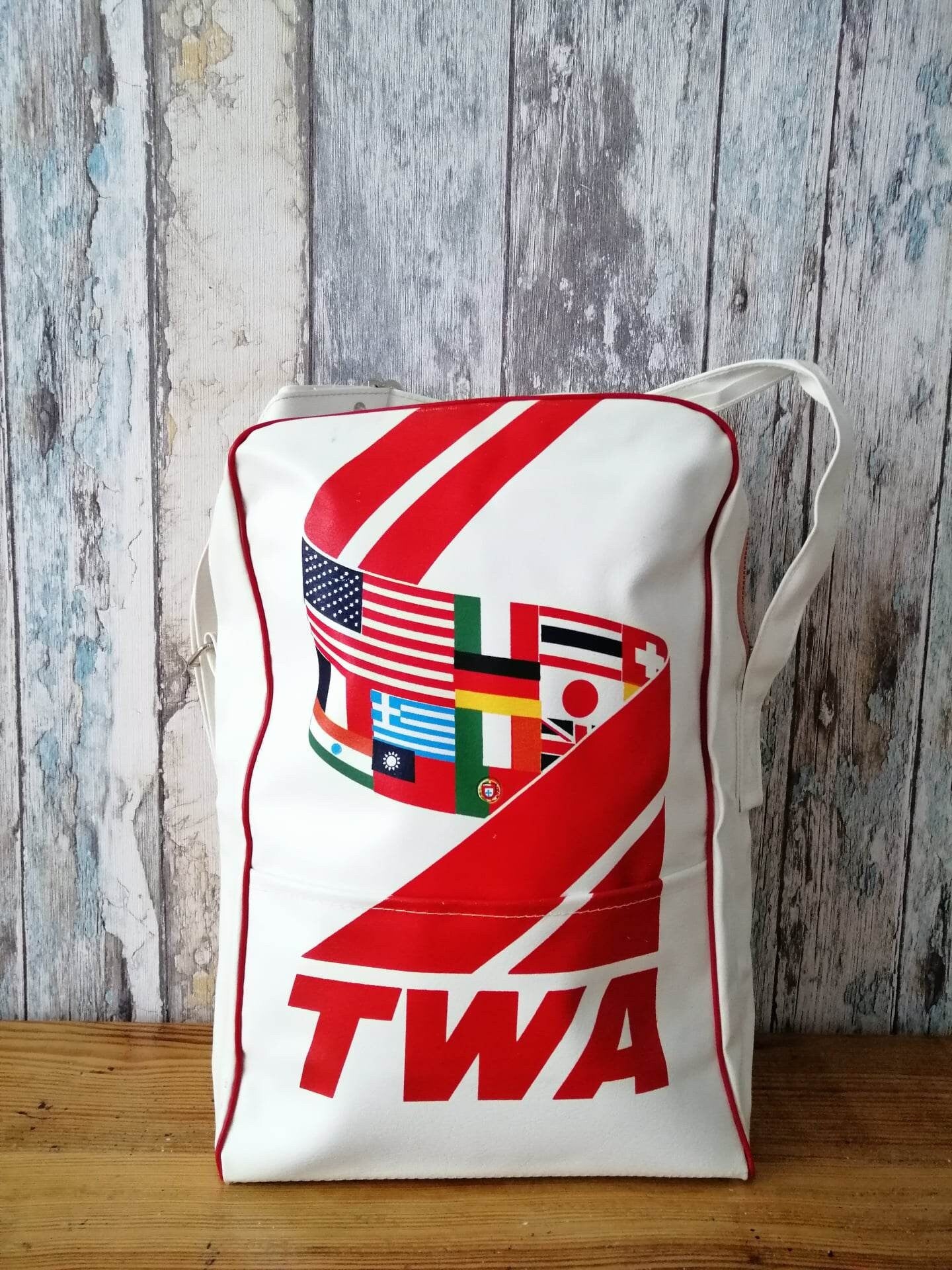 Vintage TWA Flight Bag Carry On Bag - Trans World Airlines TWA International Flags 1970s - Aviation Shoulder Bag