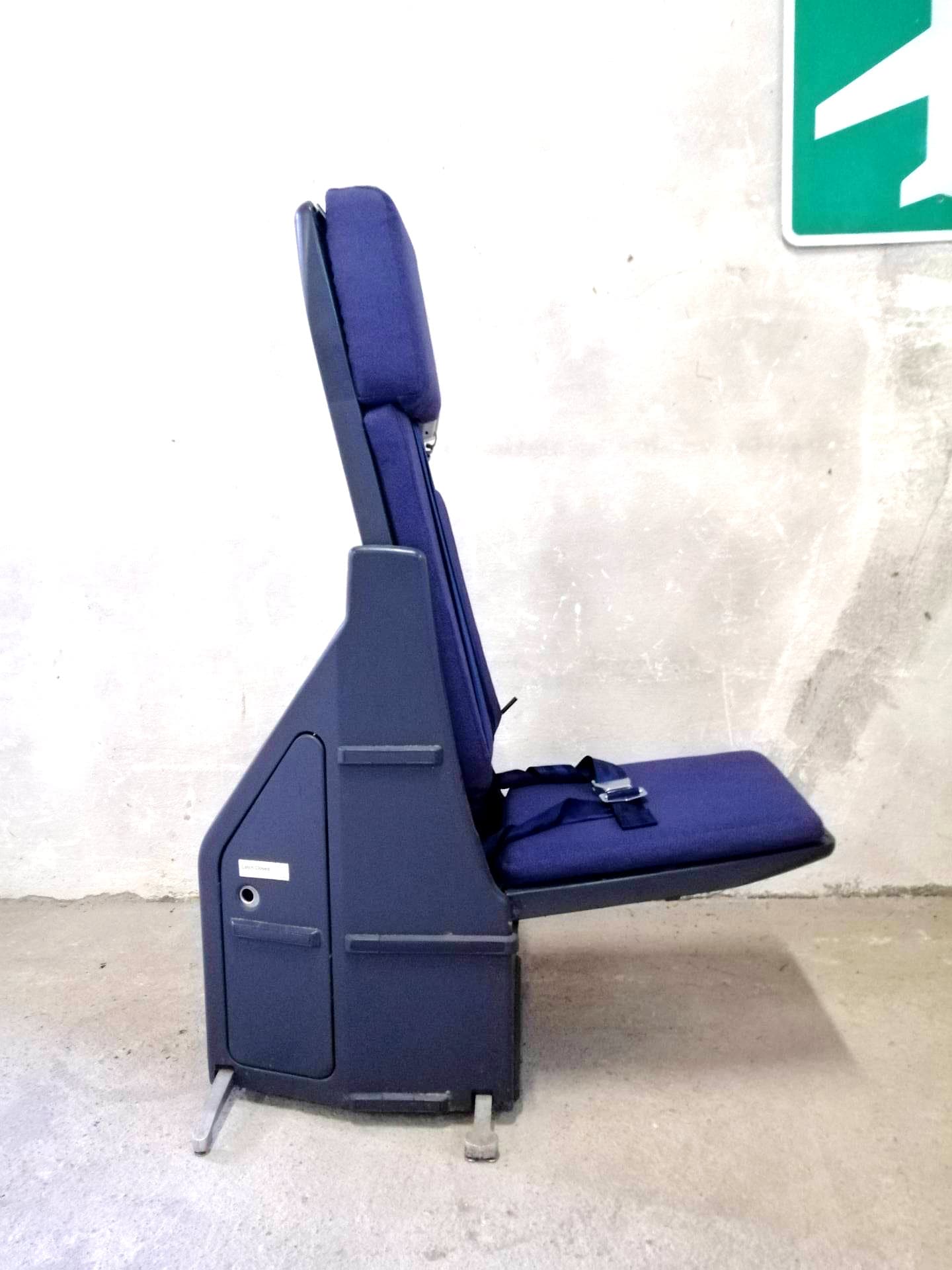 Boeing 747 Authentic Cabin Crew Jump Seat from KLM, Flight Attendant Seat, Aviation Furnitures, Jumbo Jet