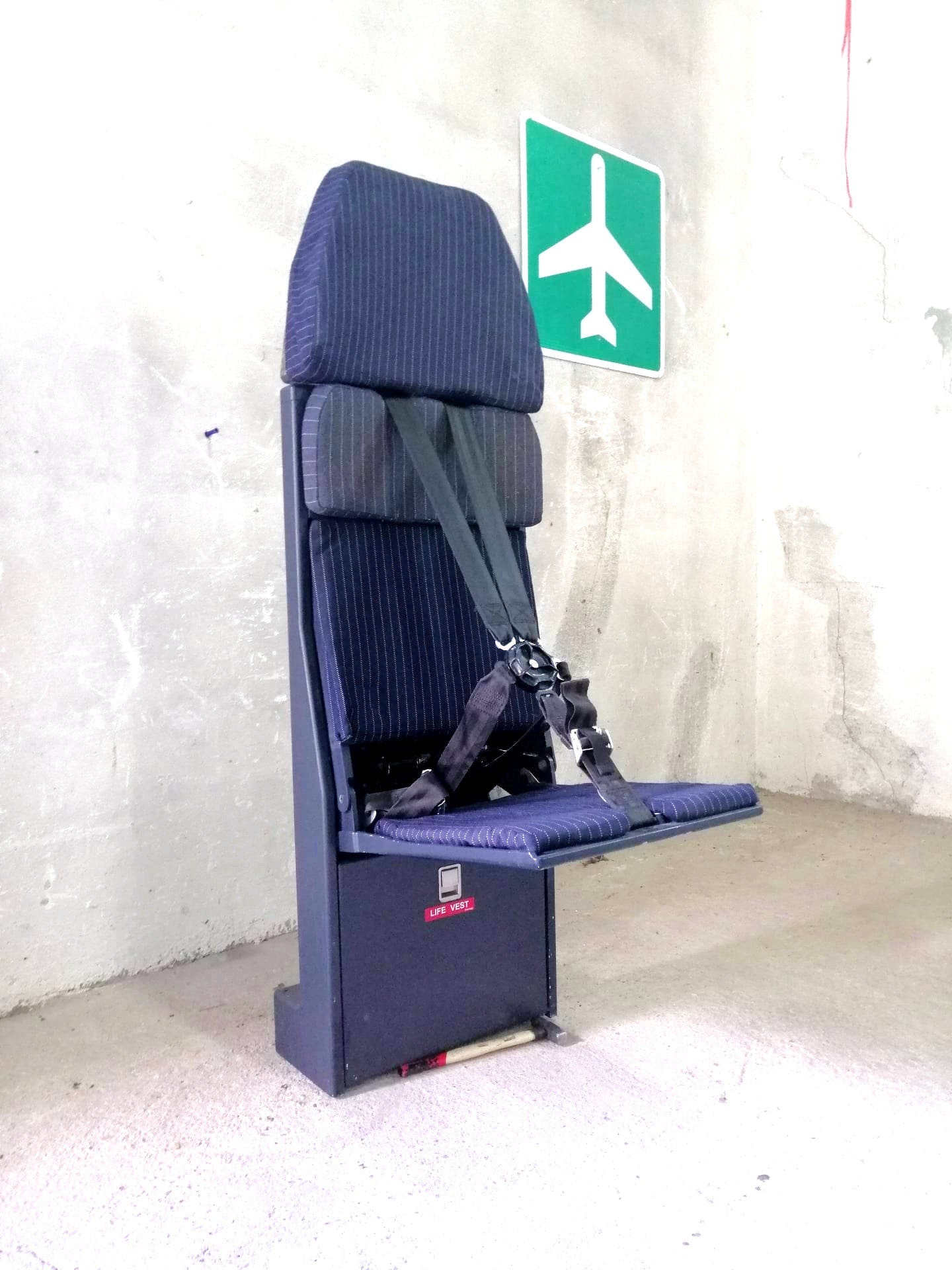 Airbus A330 Authentic Cabin Crew Jump Seat from Tap Air Portugal, MSN 317, Reg: CS-TOK,  Flight Attendant Seat, Aviation Furnitures