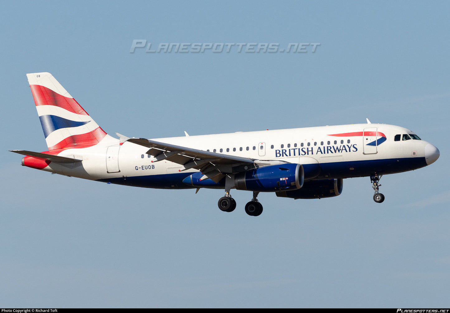 British Airways G-EUOB Airbus A319  | Authentic Aircraft Window Cut Fuselage | Aviation Aircraft LED Lamp