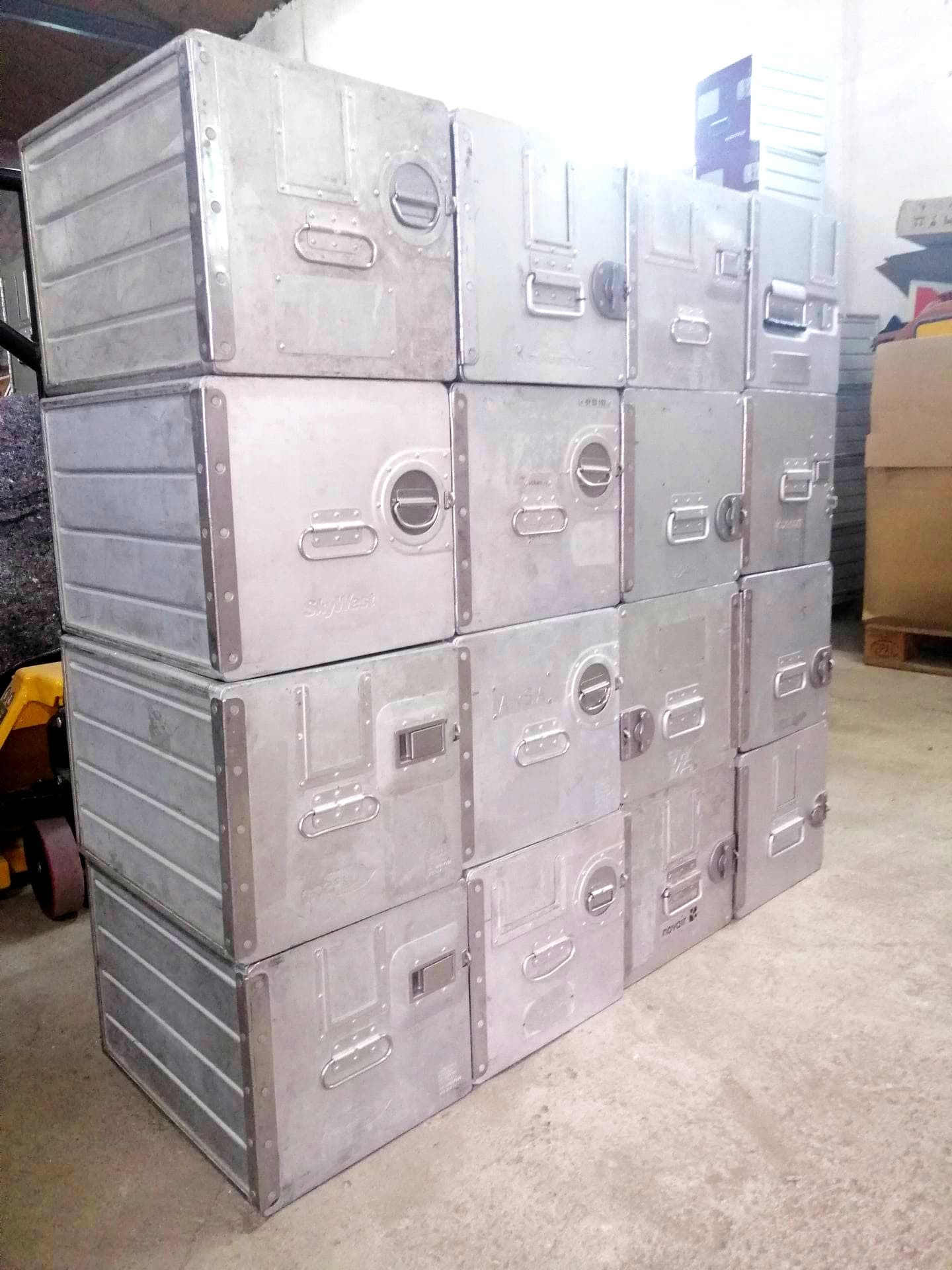 Various Airlines, Original Airline Galley Storage Boxes, Aircraft Storage Containers, Cabinet, Flugzeugcontainer, Flight Case