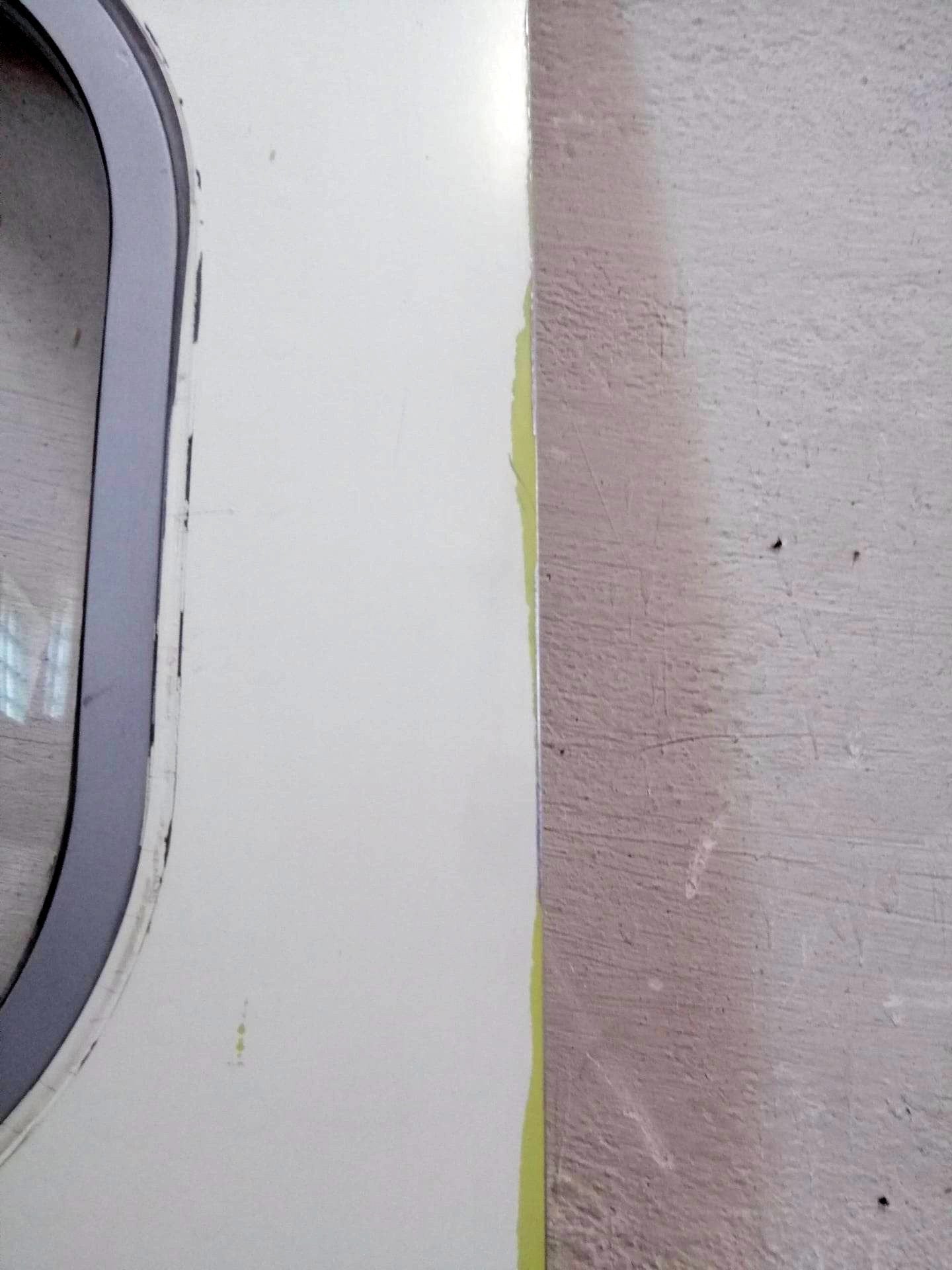 British Airways G-EUOB Airbus A319  | Authentic Aircraft Window Cut Fuselage | Aviation Aircraft LED Lamp