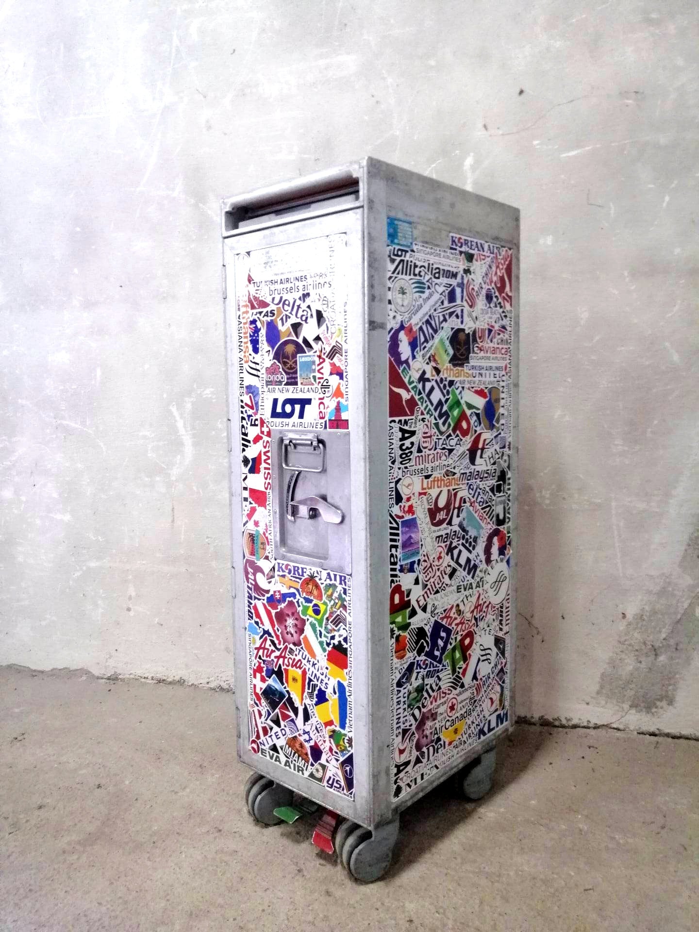 Unique Airline Galley Trolley with Accessories | Driessen PLL LOT | Airplane Galley Cart | Aviation Art - World Airlines Graphics