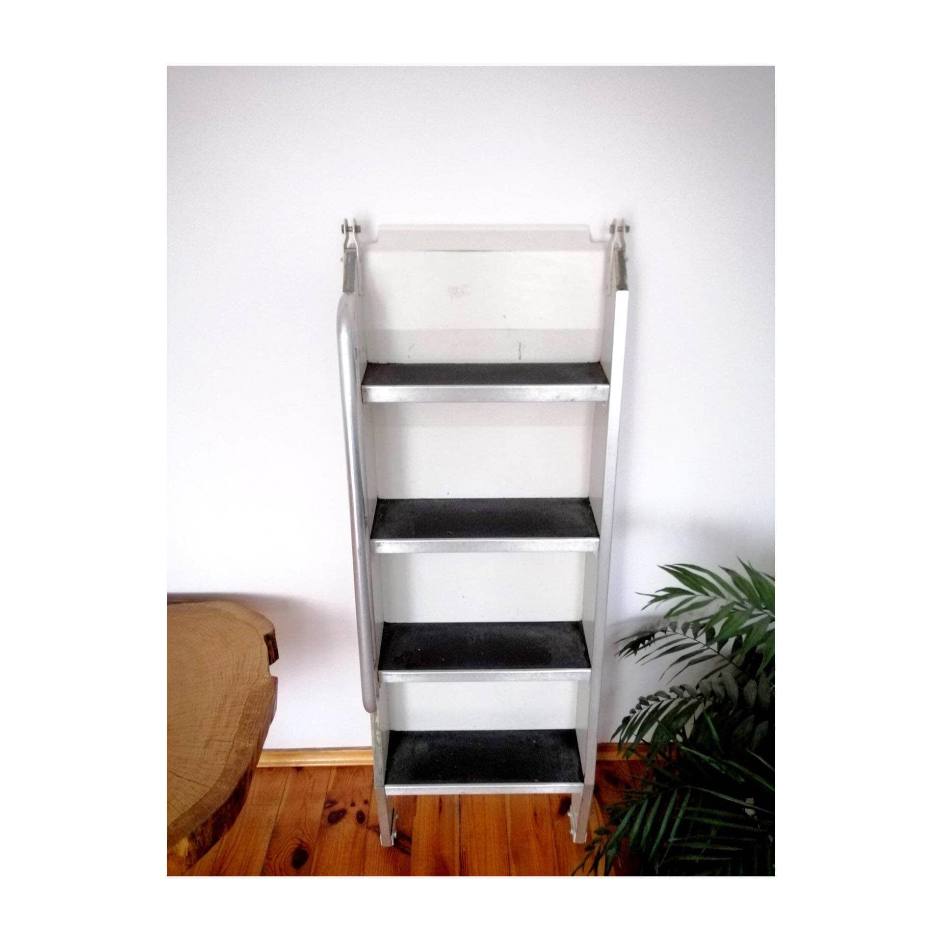 British Airways Boeing 747 G-BYGD Crew Rest Stairs | Aviation Display Shelf Racks | Aviation Furnitures