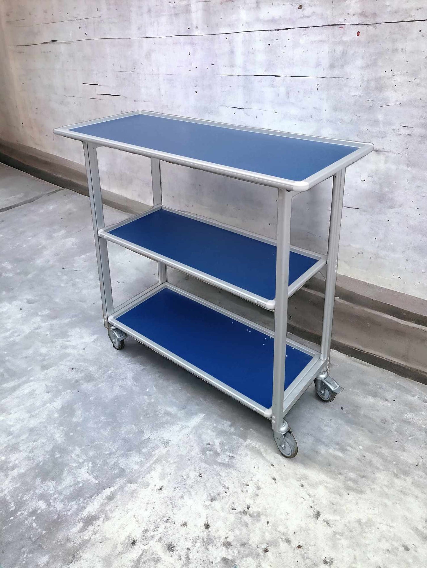 Folding Aircraft Service Trolley | Air China | Diethelm Keller Aviation