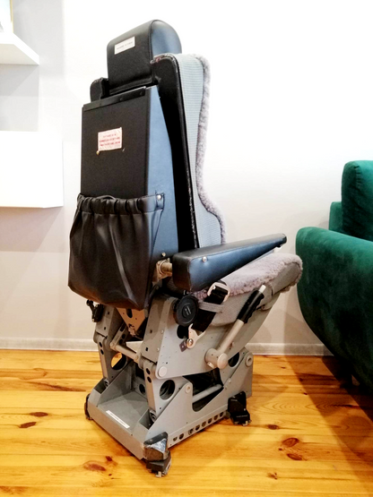 Original Boeing 747 Pilot Seat Southern Air | IPECO | Office Desk Chair | Upcycled Aviation Furnitures