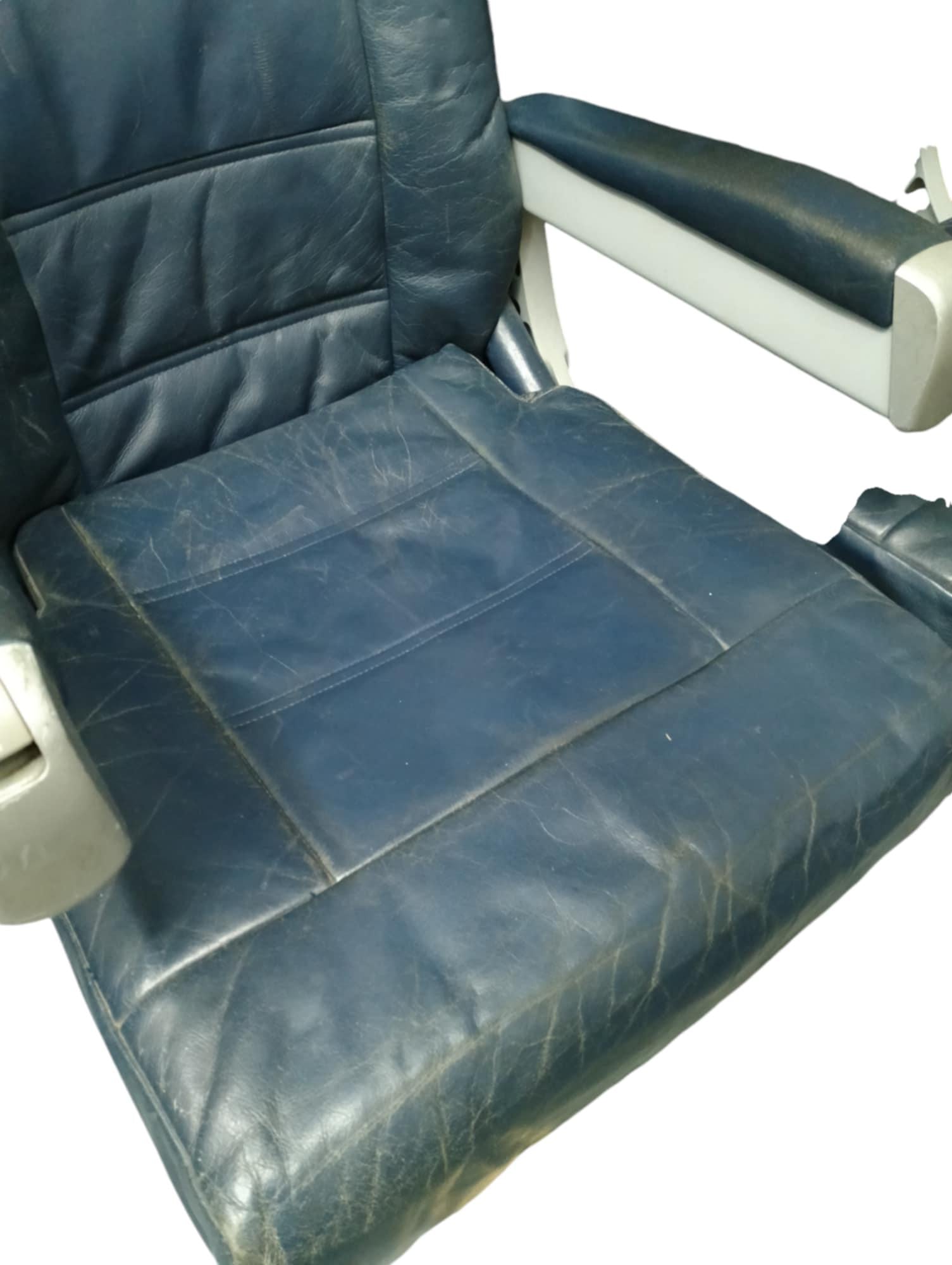 Vintage Bombardier Dash-8 Double Aircraft Seats – Aviation Furniture