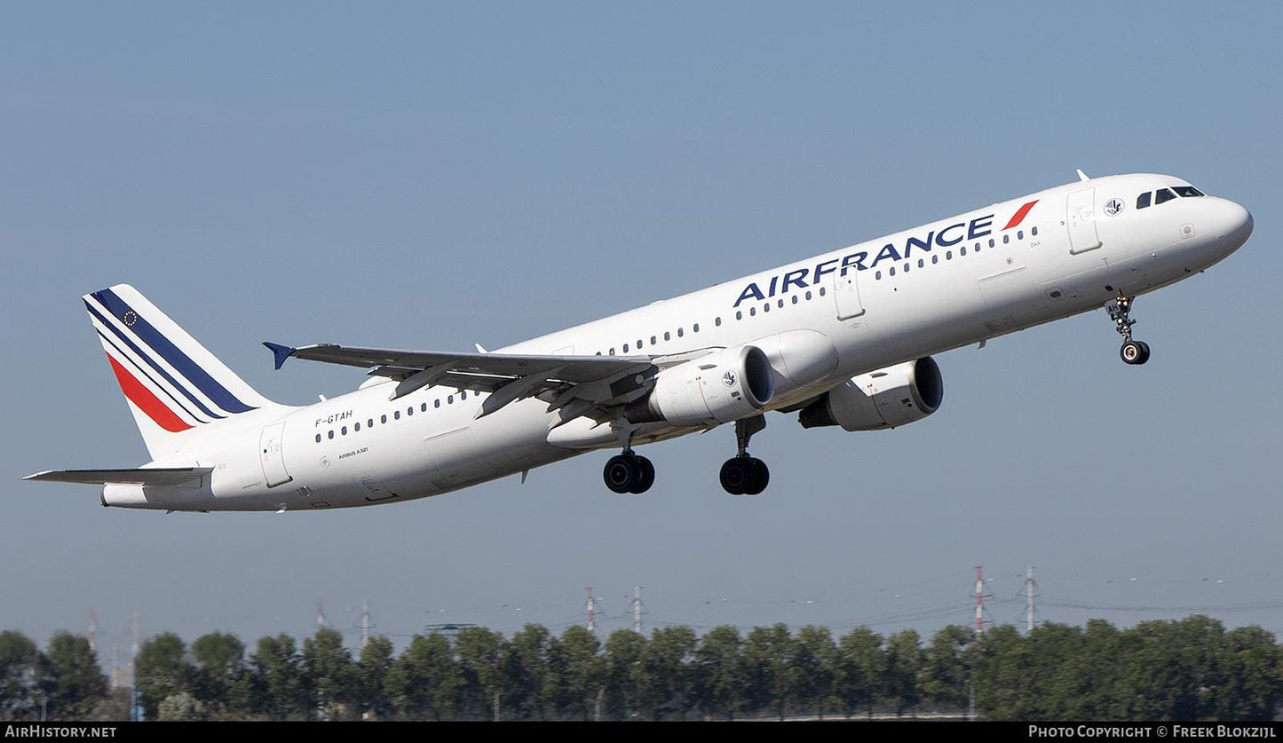 Air France Airbus A321 Flight Attendant Seat Cabin Crew Jump Seat F-GTAH