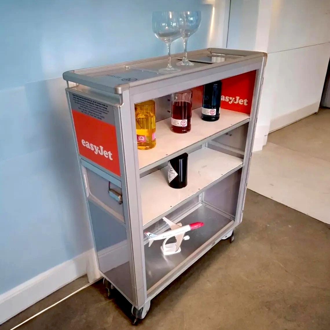 EasyJet Aircraft Trolley Airline Cart Bar Cabinet Airbus Fuselage Shelves Zodiac Aerospace