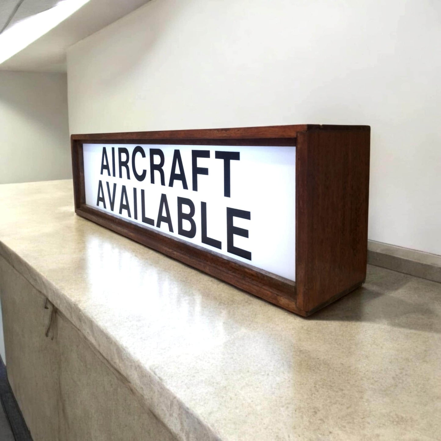 AIRCRAFT AVAILABLE Original Airport Illuminated Lighted Sign