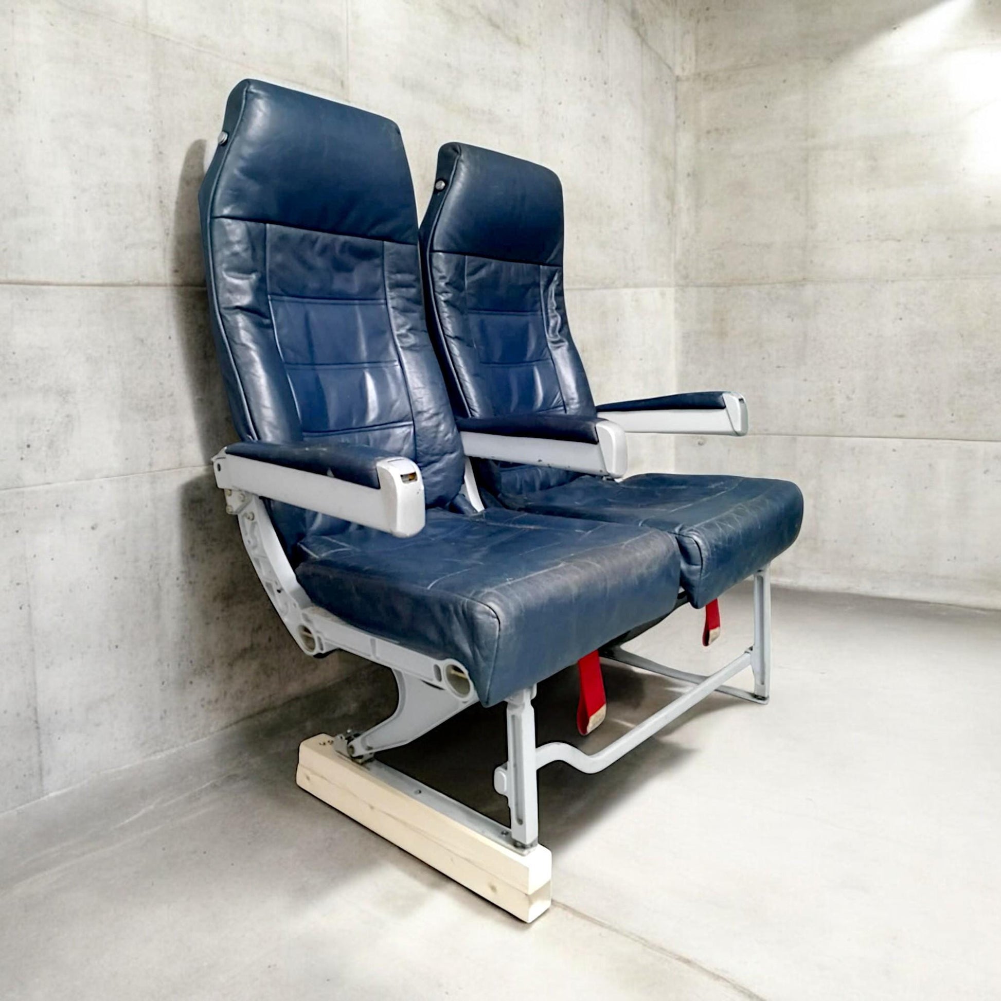 Vintage Bombardier Dash-8 Double Aircraft Seats – Aviation Furniture