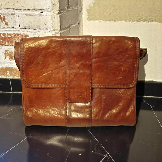 Vintage La Moda Design Leather Shoulder Bag – Classic 90s Style