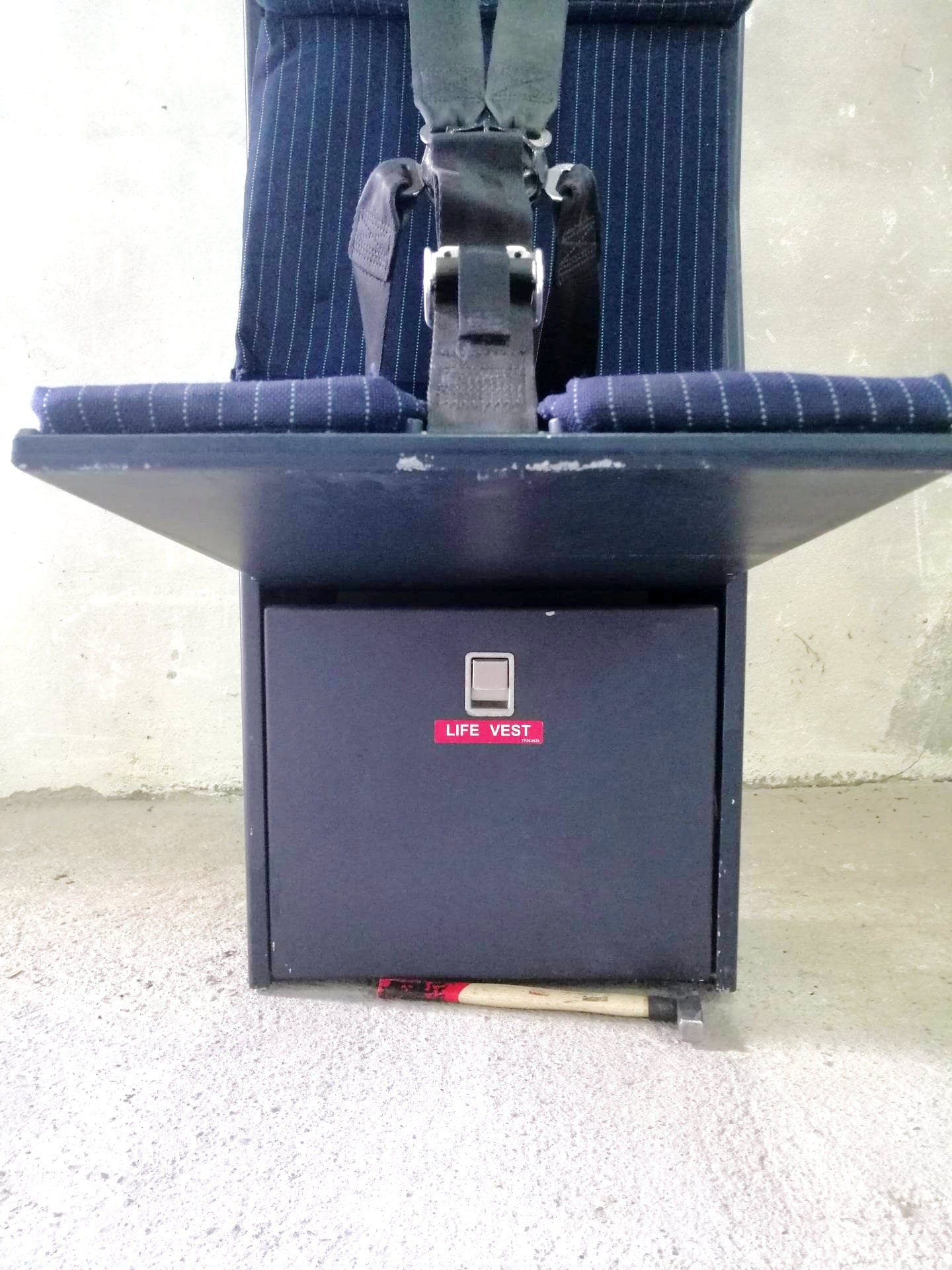 Airbus A330 Authentic Cabin Crew Jump Seat from Tap Air Portugal, MSN 317, Reg: CS-TOK,  Flight Attendant Seat, Aviation Furnitures